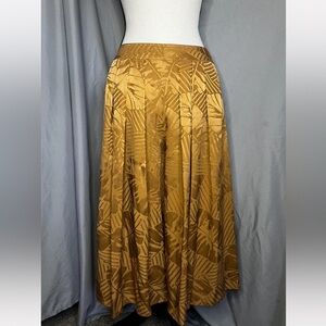 Gold Patterned Pleated Pants